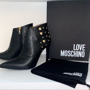 MOSCHINO- Black Leather Stiletto Boots (39)
